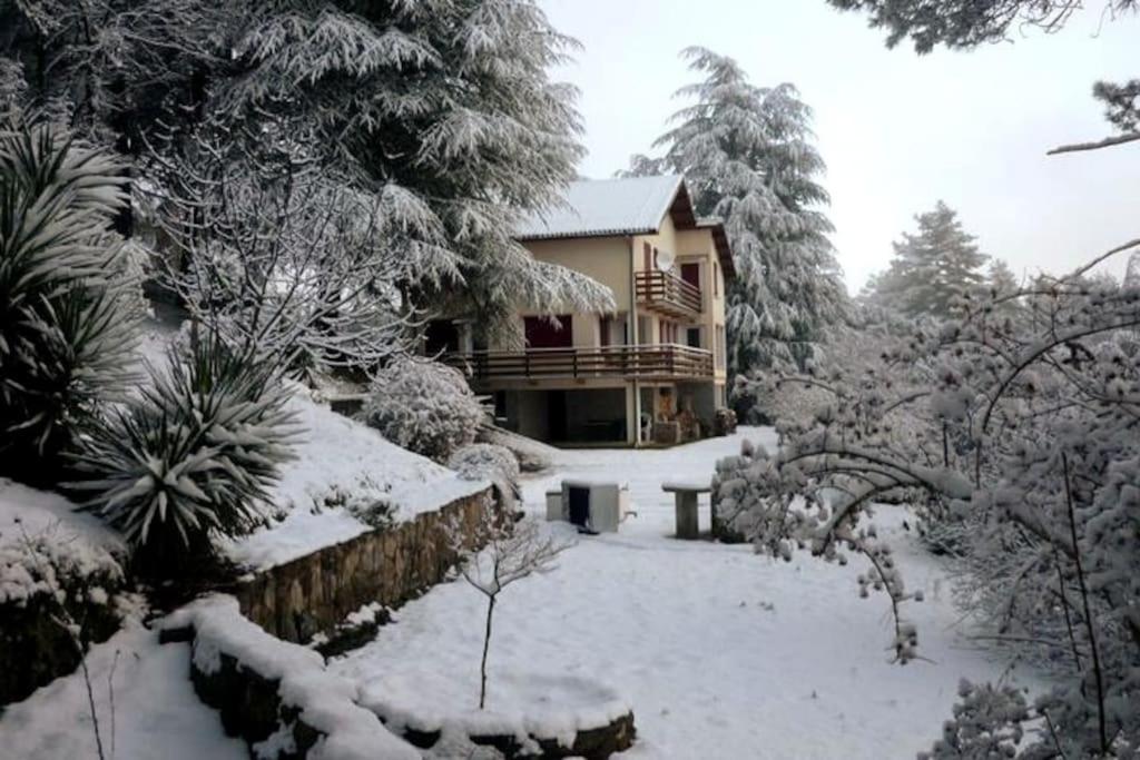 Chalet 14 pers avec vue panoramique et piscine chauffée Genolhac Extérieur photo